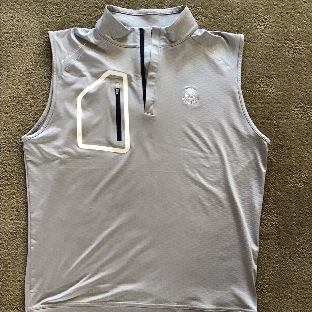 Men’s golf vest.